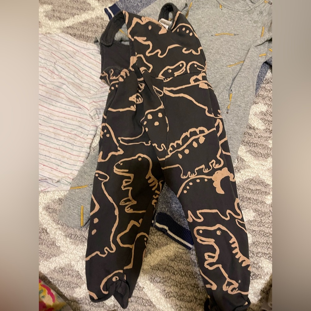Kids Clothes - Picture 7 of 11